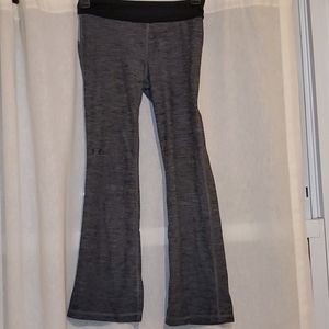 UNDER ARMOUR YOGA PANTS
